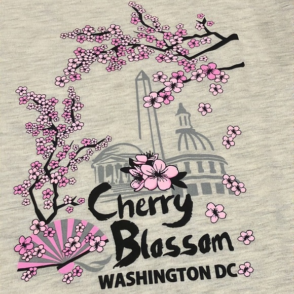 Cherry Blossom in Washington DC Top - Picture 6 of 12